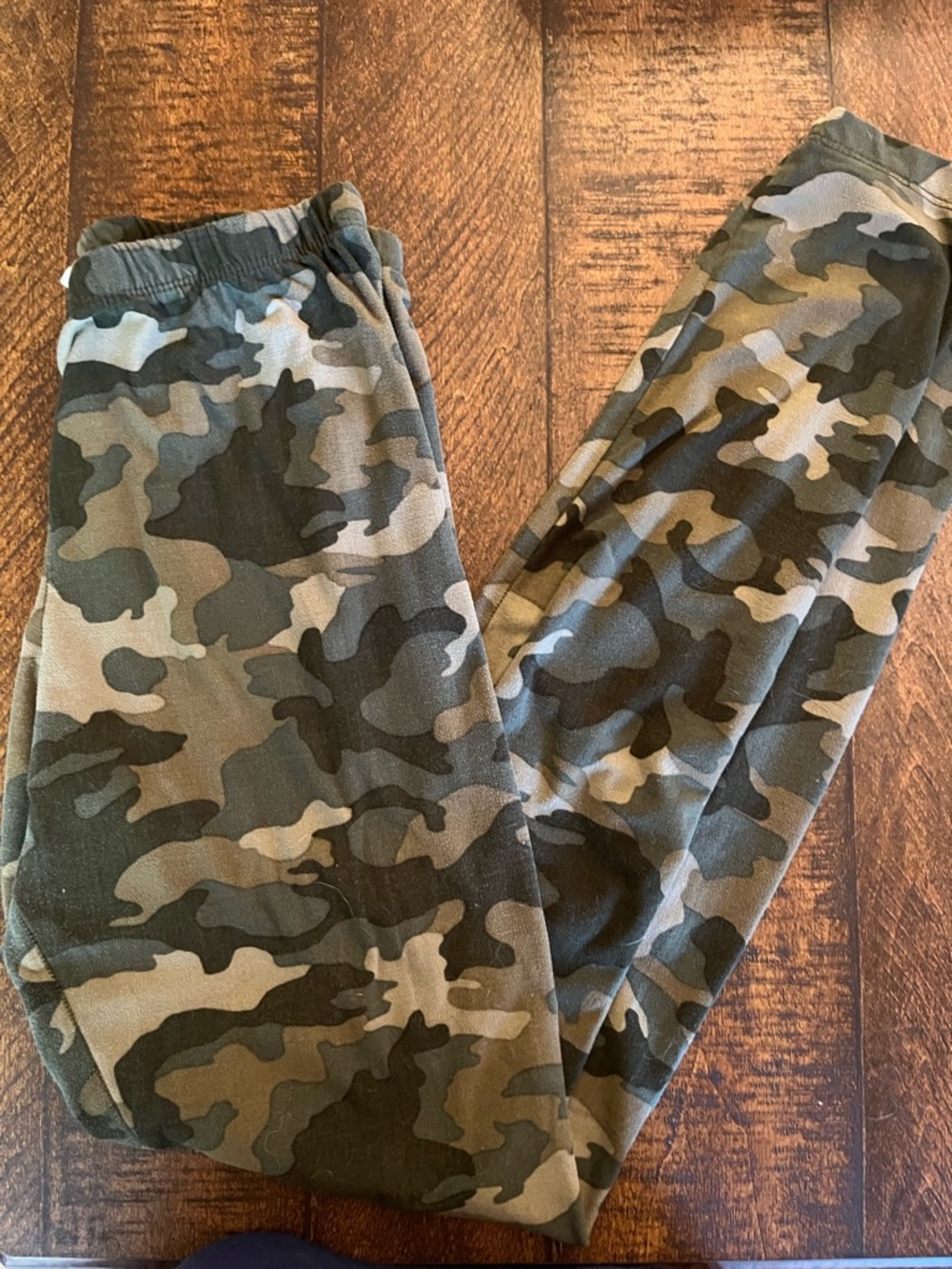 Camo Print leggings  - size medium